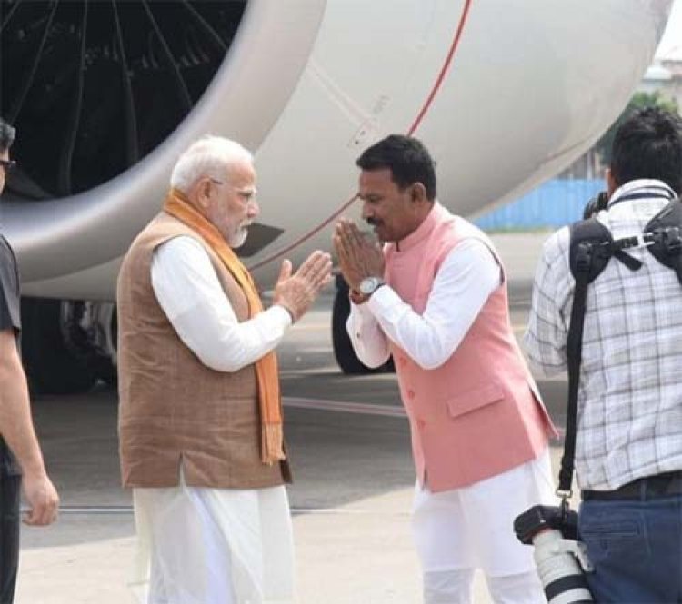 प्रधानमंत्री मोदी का इंदौर आगमन पर हुआ आत्मीय स्वागत