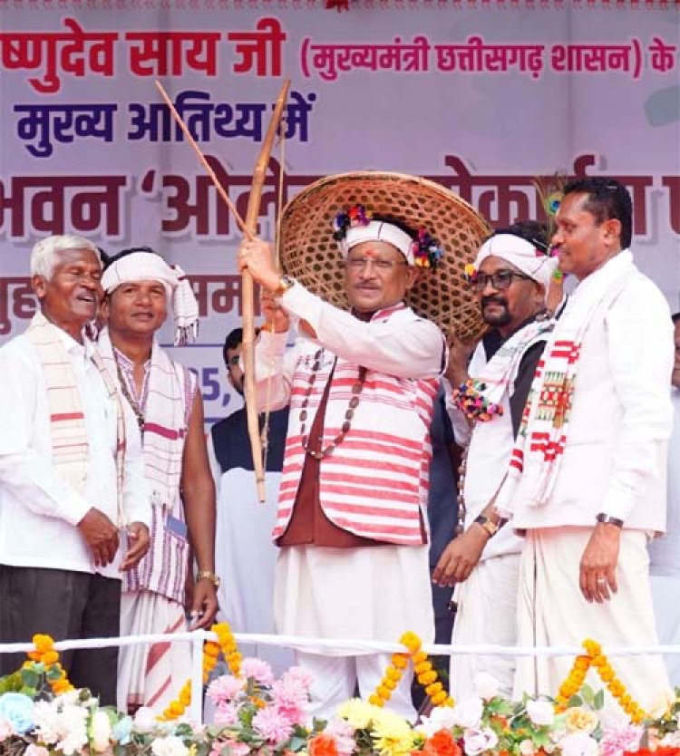 जगदलपुर में धुरवा समाज के संभाग स्तरीय नुआखाई मिलन समारोह एवं नवनिर्मित सामाजिक भवन
