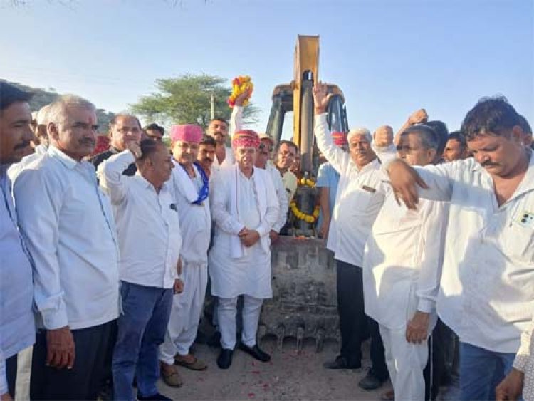 संसदीय कार्य मंत्री ने जोधपुर के केरू में अटल प्रगति पथ का किया विधिवत शिलान्यास