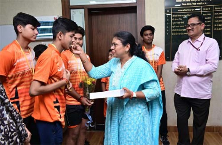 राज्य स्तरीय टेबल टेनिस प्रतियोगिता में गौरेला के खिलाड़ियों का शानदार प्रदर्शन 6 गोल्ड मेडल किया अपने नाम