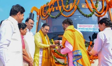 मुख्यमंत्री भजनलाल शर्मा ने 128 ब्लू लाइन बसों को हरी झंडी दिखाकर किया रवाना