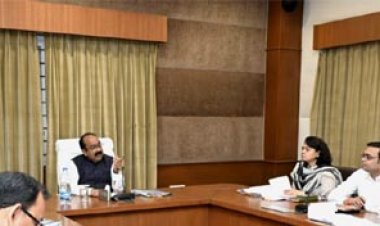 उप मुख्यमंत्री अरुण साव ने नगरीय प्रशासन विभाग के कार्यों की समीक्षा की