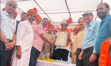 वन राज्यमंत्री संजय शर्मा ने अलवर में प्रतिभावान बच्चों को किया सम्मानित