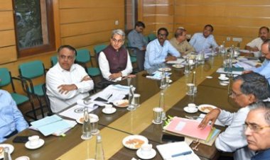 वर्षा से क्षतिग्रस्त सड़कों की मरम्मत सरकार की सर्वोच्च प्राथमिकता: मुख्य सचिव