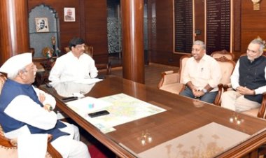 राजस्थान लोक सेवा आयोग सदस्य डॉ. अशोक और डॉ. सुशील ने की राज्यपाल से मुलाकात