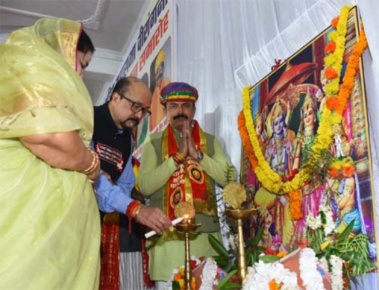 नारी ही सृष्टि का आधार, समाज की धुरी और प्रेरणा है : डेका