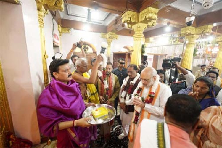 केंद्रीय गृह मंत्री अमित शाह औरCM साय ने मां दंतेश्वरी की पूजा, देश-प्रदेश की सुख-शांति, समृद्धि और खुशहाली का मांगा आशीर्वाद