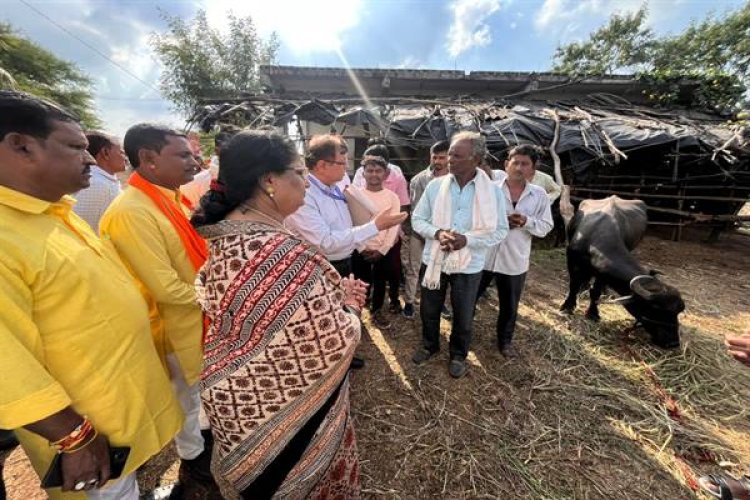दुग्ध समृद्धि संपर्क अभियान: मंत्री भूरिया ने झाबुआ में पशुपालकों से की सीधी बात
