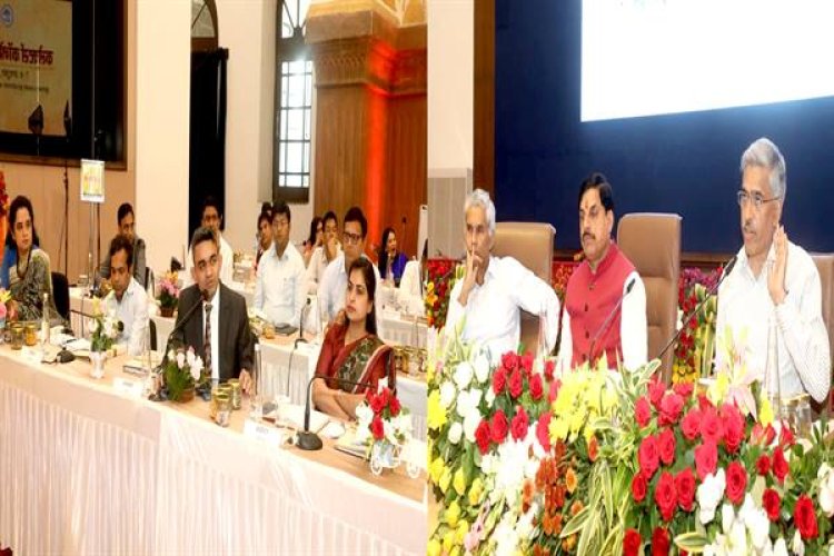 नगरीय क्षेत्रों के सुनियोजित विकास के लिये वर्ष 2047 को ध्यान में रखकर बनाएं कार्ययोजना : मुख्यमंत्री डॉ. यादव