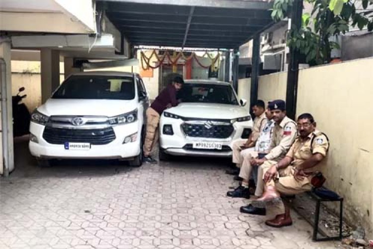 करोड़ों का मालिक निकला रिटायर्ड आबकारी अधिकारी धर्मेंद्र सिंह भदौरिया