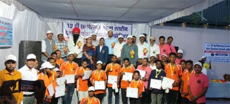 राज्यस्तरीय पैरा दिव्यांग तैराकी प्रतियोगिता में जशपुर खिलाड़ियों ने शानदार प्रदर्शन कर तीन गोल्ड और दो सिल्वर मैडल किए हासिल