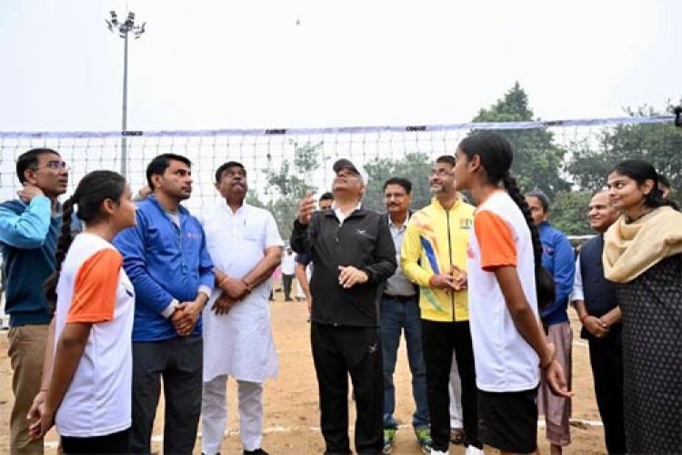 केंद्रीय पर्यावरण, वन व जलवायु परिवर्तन मंत्री भूपेन्द्र यादव ने गोपाष्टी के अवसर पर किया गौ पूजन