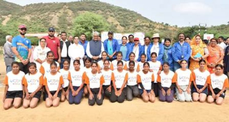 केंद्रीय वन मंत्री ने राजगढ में अलवर सांसद खेल उत्सव खेल प्रतियोगिताओं में की शिरकत