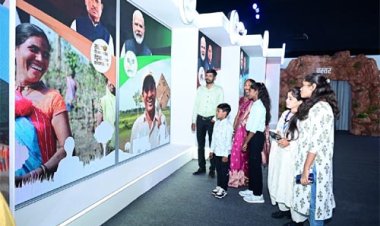 डिजिटल प्रदर्शनी में दिख रही छत्तीसगढ़ की 25 वर्षों की विकास यात्रा