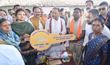 नई उड़ान, नया क्षितिज - छत्तीसगढ़ में महतारियों के सशक्तिकरण की कहानी