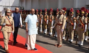 उप राष्ट्रपति को दिया गया गार्ड ऑफ ऑनर