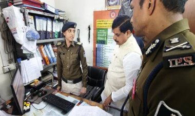 मुख्यमंत्री डॉ. यादव ने एमजी रोड़ थाने का किया औचक निरीक्षण