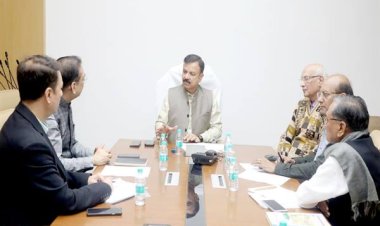 प्रदेश के स्कूलों में पढ़ाये जा रहे पाठ्यक्रम पर हो निरंतर रिसर्च