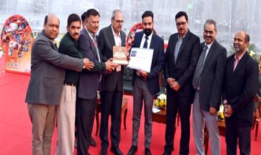 44वें भारतीय अंतर्राष्ट्रीय व्यापार मेले में मध्यप्रदेश मण्डप को रजत पदक