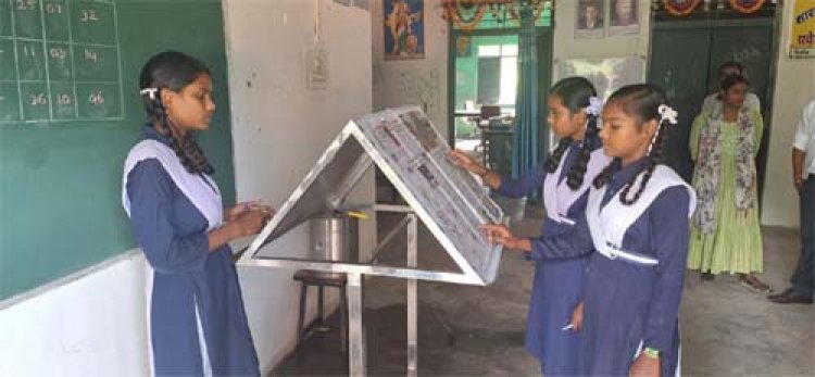 ज्ञान का खुल रहा द्वार - विद्यार्थियों की सोच बदल रही अखबार