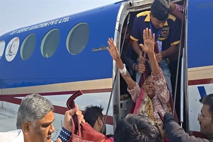 पीएम एयर एम्बुलेंस से ताराबाई को उच्च स्तरीय इलाज के लिए इंदौर भेजा