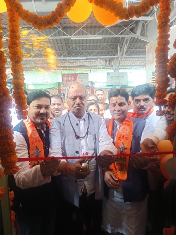 रामलला दर्शन योजना के तहत 850 तीर्थयात्री भारत गौरव स्पेशल ट्रेन से अयोध्या धाम के लिए रवाना