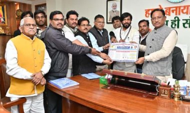 मुख्यमंत्री विष्णुदेव साय से सतनामी विकास परिषद के प्रतिनिधिमंडल ने की सौजन्य भेंट