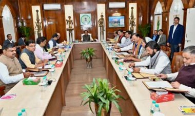 मुख्यमंत्री निवास कार्यालय में हुई कैबिनेट बैठक, लिए गए अनेक महत्वपूर्ण निर्णय