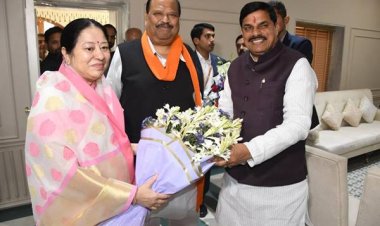 मुख्यमंत्री डॉ. यादव का मंत्री काश्यप ने किया अभिवादन