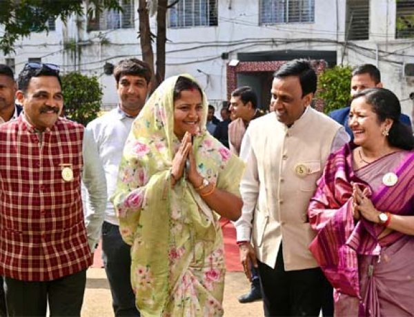 मंत्री लक्ष्मी राजवाड़े दिव्यांग युवक–युवती परिचय सम्मेलन में हुई शामिल