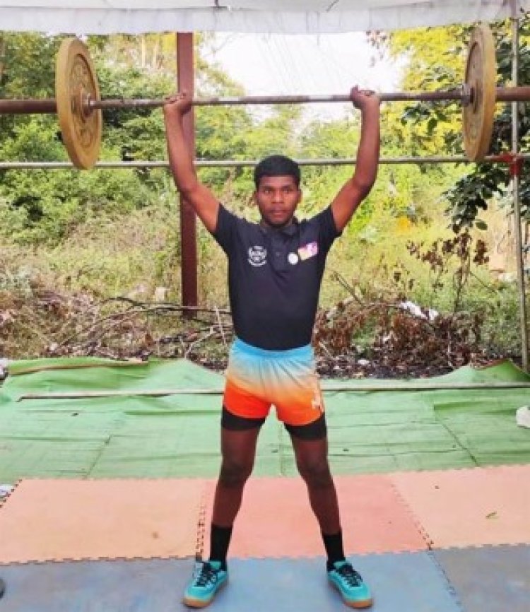 बस्तर ओलंपिक के जिला स्तरीय स्पर्धा में राकेश रहे प्रथम, अब संभाग स्तरीय प्रतियोगिता में दिखाएंगे दमखम