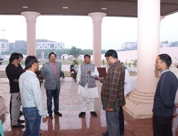 संसदीय कार्य मंत्री केदार कश्यप ने किया नवीन विधानसभा भवन का निरीक्षण