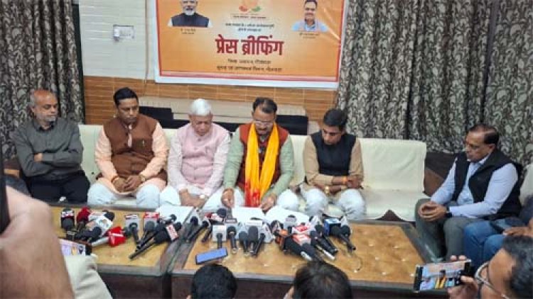 उप मुख्यमंत्री डॉ. प्रेमचंद बैरवा ने भीलवाड़ा जिले में वर्तमान सरकार के दो वर्ष पूर्ण होने पर की प्रेस ब्रीफिंग