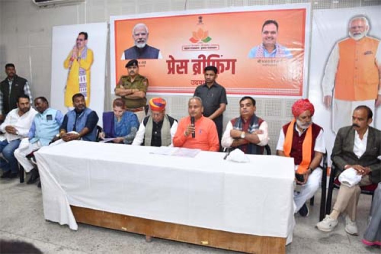 2 साल में 5 साल से ज्यादा काम : समृद्ध राजस्थान की मजबूत नींव उदयपुर में प्रभारी मंत्री हेमंत मीणा ने गिनाईं राज्य सरकार की ऐतिहासिक उपलब्धियां