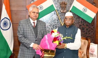 राज्यपाल से राज्य निर्वाचन आयुक्त राजेश्वर सिंह ने की मुलाकात