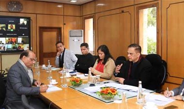 मुख्य सचिव का कौशल, रोजगार एवं उद्यमिता विभाग के हितधारकों से संवाद