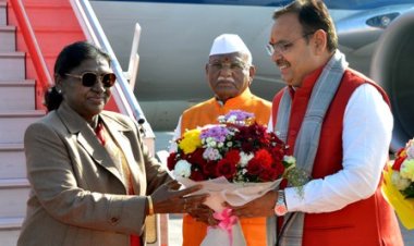 राष्ट्रपति द्रौपदी मुर्मु का जयपुर आगमन, राज्यपाल हरिभाऊ बागड़े एवं मुख्यमंत्री भजनलाल शर्मा ने एयरपोर्ट पर किया स्वागत