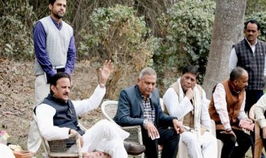 हरिहरपुर में किसानों को दिया जा रहा है प्राकृतिक खेती का नि:शुल्क प्रशिक्षण