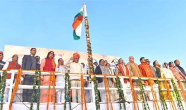 मुख्यमंत्री ने गणतंत्र दिवस के अवसर पर बड़ी चौपड़ पर फहराया राष्ट्रीय ध्वज