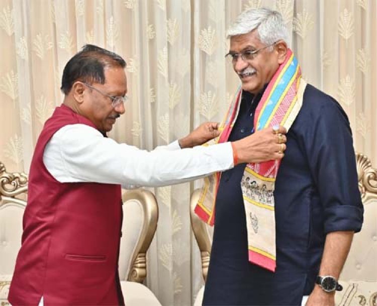केंद्रीय पर्यटन एवं संस्कृति मंत्री गजेन्द्र सिंह शेखावत ने मुख्यमंत्री विष्णुदेव साय से की सौजन्य भेंट