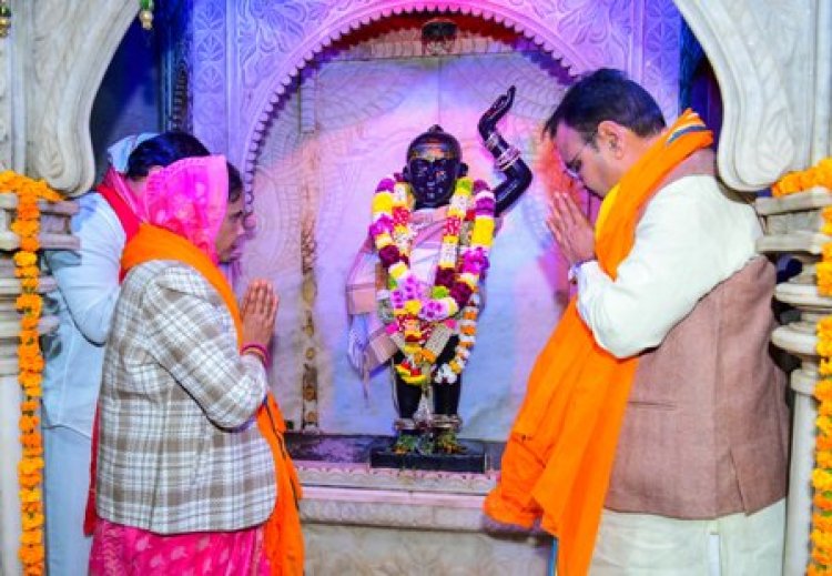 मुख्यमंत्री भजनलाल शर्मा ने श्रीनाथजी मंदिर में की पूजा-अर्चना- प्रदेश की सुख-समृद्धि एवं कल्याण की कामना की