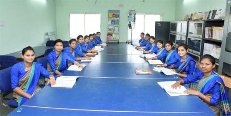 नक्सल प्रभावित क्षेत्रों में विज्ञान एवं वाणिज्य विषय के अध्ययन-अध्यापन के लिए मुख्यमंत्री विष्णु देव सरकार की विशेष पहल