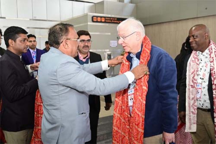 राष्ट्रमंडल देशों के संसदीय प्रतिनिधियों का जयपुर पहुंचने पर भावभीना स्वागत