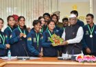 राज्यपाल से लैक्रोज खेल के खिलाड़ियों ने मुलाकात की