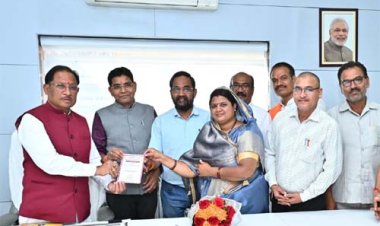 मुख्यमंत्री साय से छत्तीसगढ़ मनवा कुर्मी क्षत्रिय समाज के प्रतिनिधिमंडल ने की सौजन्य मुलाकात, 80 वॉ महा- अधिवेशन का दिया न्यौता