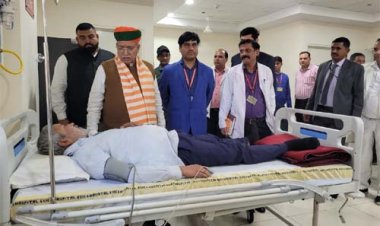 केन्द्रीय विधि एवं न्याय मंत्री ने बीकानेर के कर्मचारी राज्य बीमा निगम अस्पताल का किया औचक निरीक्षण