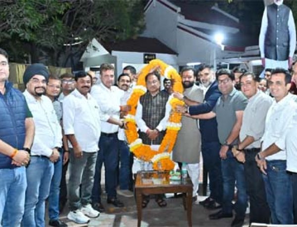 मुख्यमंत्री से छत्तीसगढ़ रियल एस्टेट वेलफेयर एसोसिएशन के प्रतिनिधिमंडल ने की मुलाकात