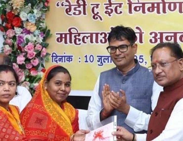 महिला सशक्तिकरण और कुपोषण मुक्ति के लिए 6 जिले के 42 स्व-सहायता समूह को रेडी-टू-ईट निर्माण एवं वितरण का कार्य