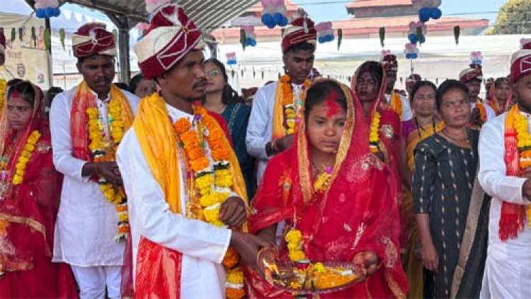 माँ दंतेश्वरी को साक्षी मानकर मुख्यमंत्री कन्या विवाह समारोह में 191 जोड़े वैवाहिक बंधन में बंधे