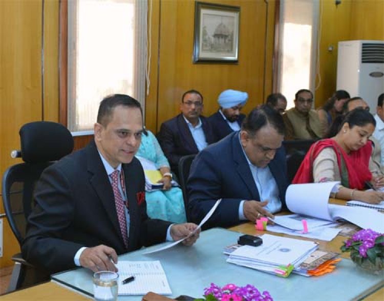 मुख्य सचिव की अध्यक्षता में आयोजित हुई पर्यटन तथा कला, साहित्य एवं संस्कृति और पुरातत्व विभाग की समीक्षा बैठक 